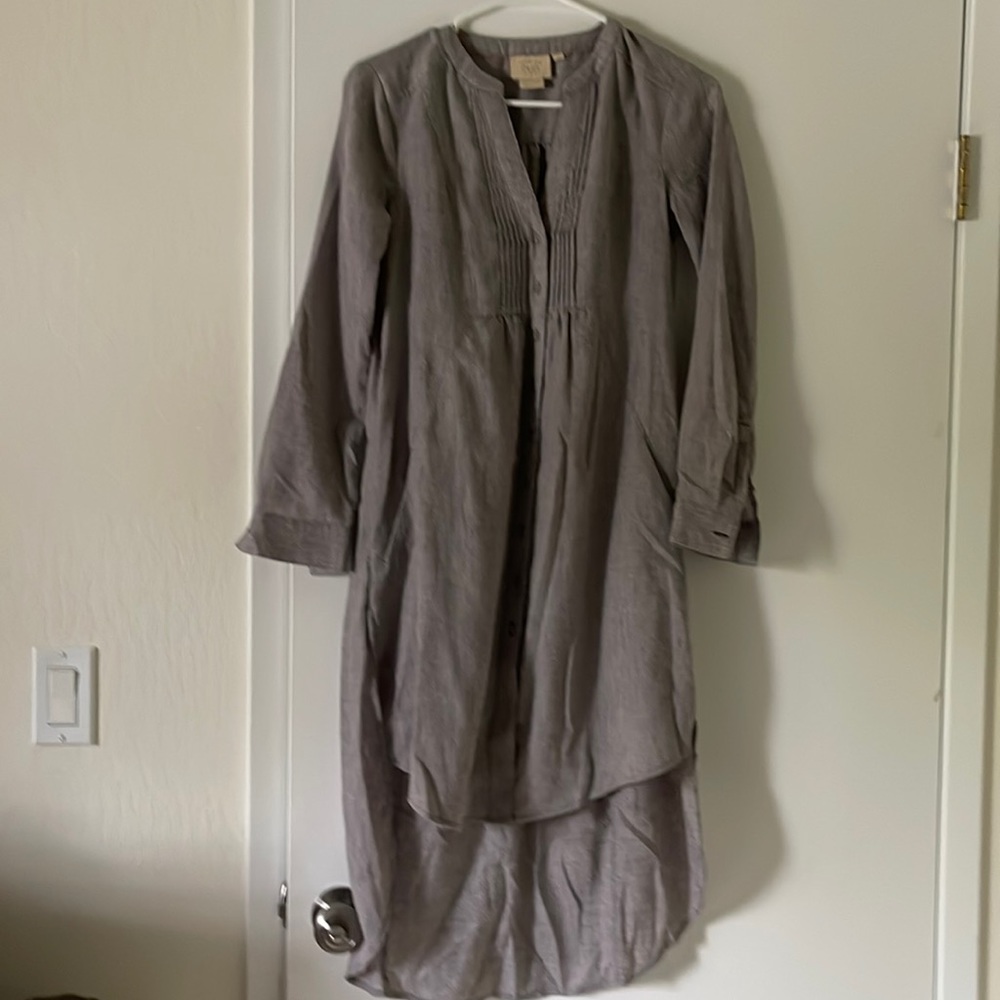 Grey hi-low button front tunic dress by Vanessa Virginia from Anthropologie